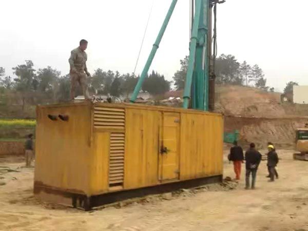 石首如何判断水冷式机油散热器密封件是否需要更换?